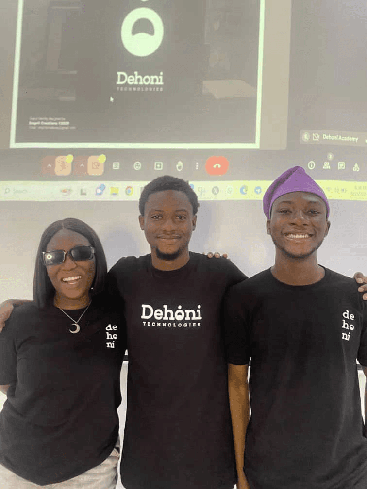 Student capstone project presentation at Dehoni Academy